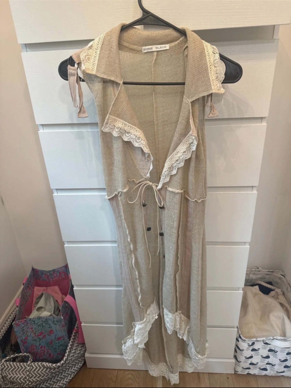 Vintage Zone Bleue Lace-Trim Sleeveless Long Vest